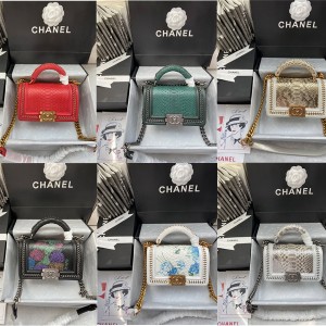 CHANEL香奈儿官网代购奢侈品网站蟒蛇皮小号leboy手提单肩斜挎包94805