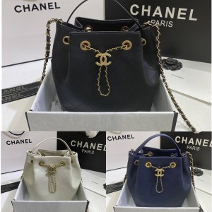 CHANEL官网香奈儿正品奢侈品折扣店鱼子酱球纹牛皮抽绳水桶包AS1900