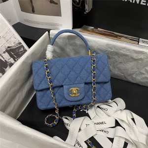 CHANEL官网香奈儿包包价格牛仔布迷你口盖包配以手柄AS2431